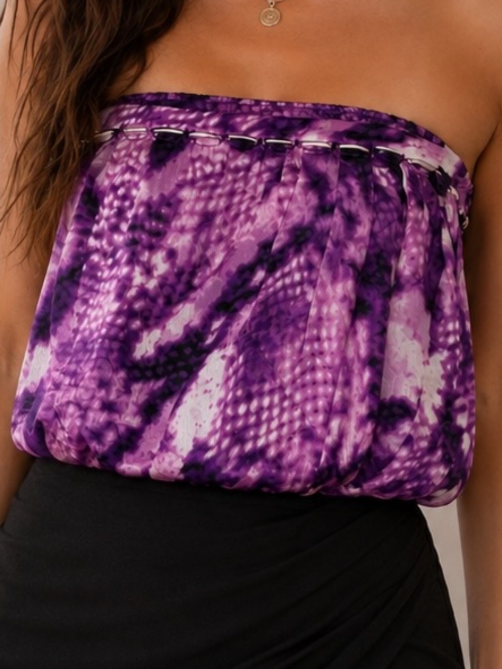 Bebe Straplaess Blouse Womens Size Small Purple Abstract 100% Silk Goddess